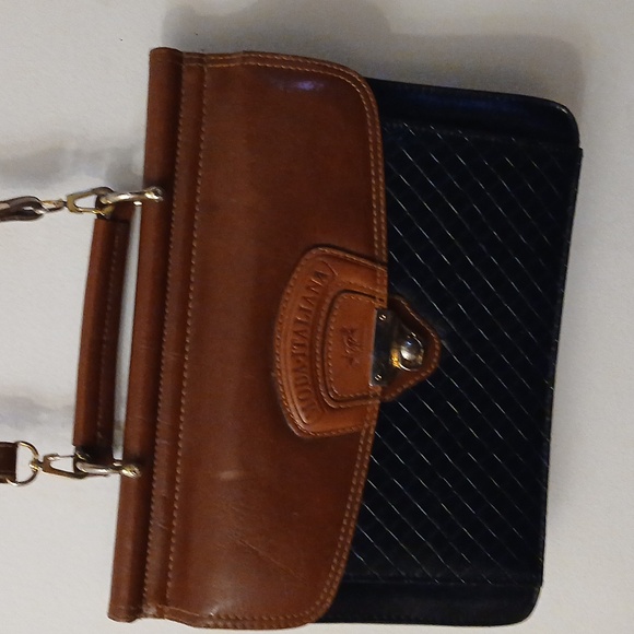 Shoulder Bag - Picture 2 of 5